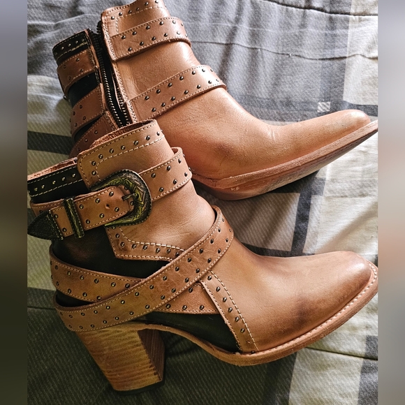 Freebird Boots "Patsy" - Picture 2 of 3